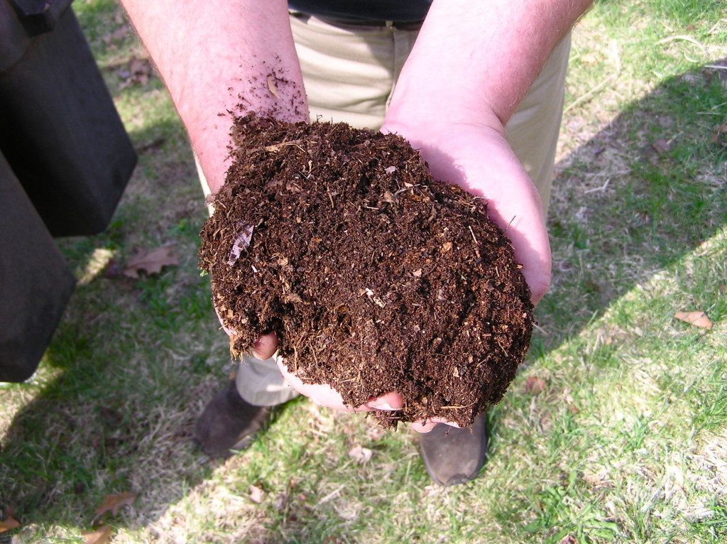 what-makes-a-good-composter-thegreenage